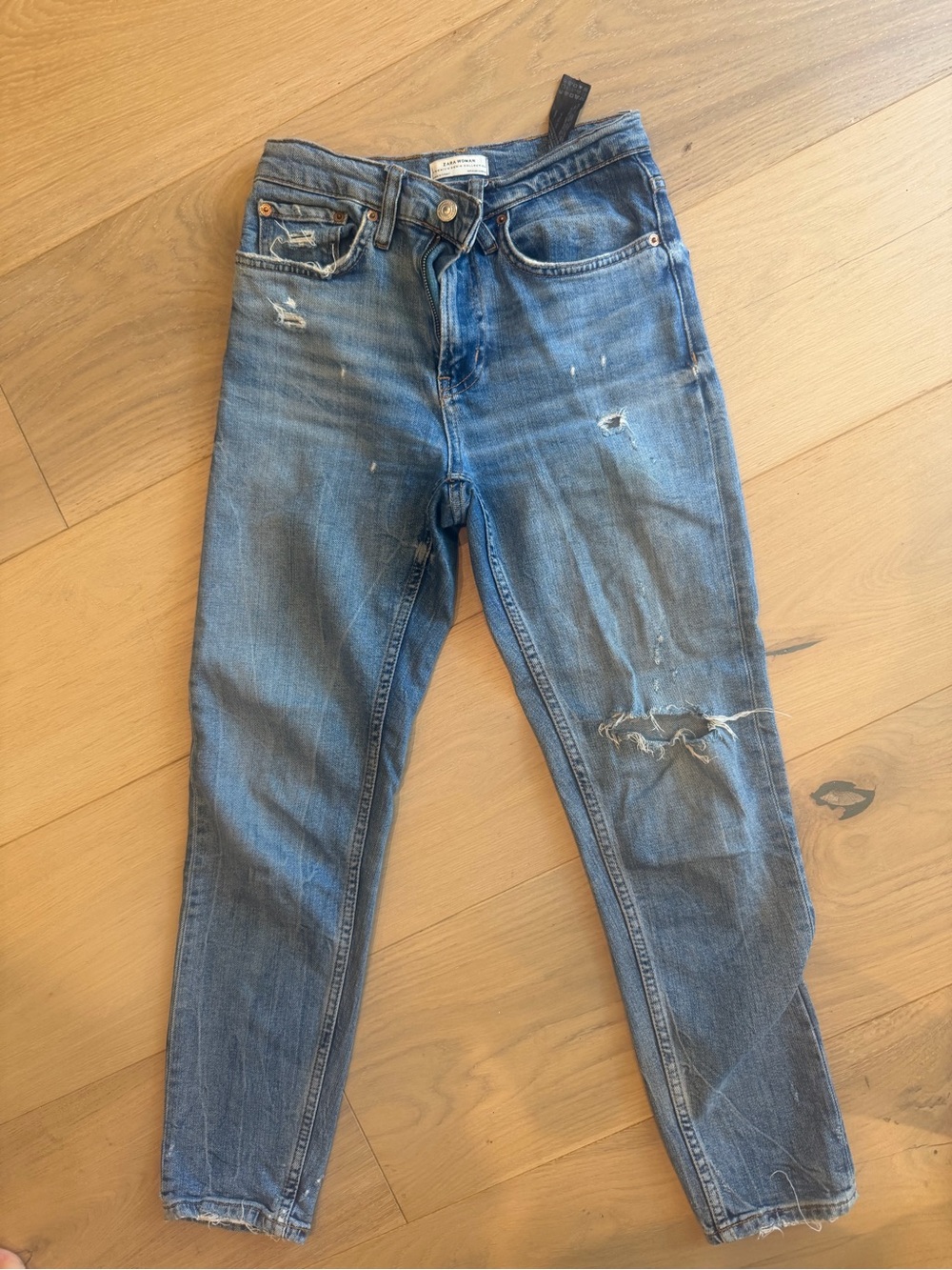 Zara Distressed Light Blue Skinny Jeans
